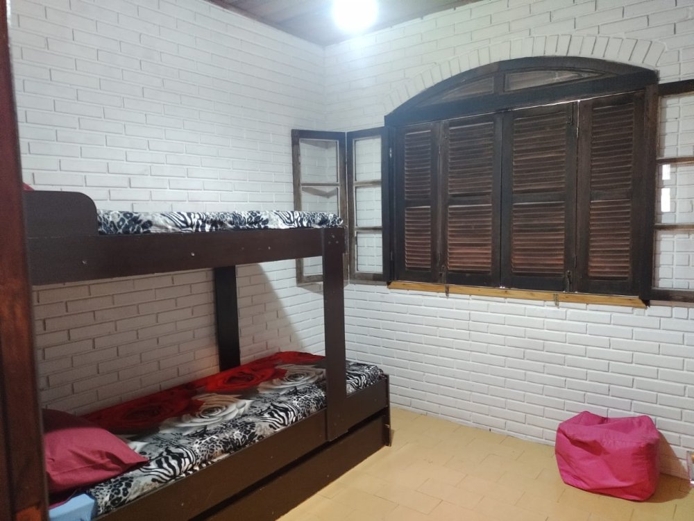 Casa com 4 Dormitórios para alugar, 200 m² valor a combinar Casa com 4 Dormitórios para alugar, 200 m² valor a combinar