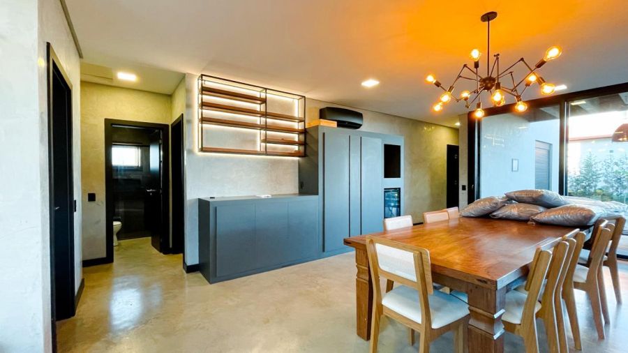 Casa em condomínio com 4 Dormitórios à venda, 222 m² por R$ 2.300.000,00 Casa em condomínio com 4 Dormitórios à venda, 222 m² por R$ 2.300.000,00